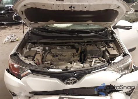 2016 Toyota Rav4 Xle z USA, uszkodzony, nr VIN JTMWFREV5GD082103